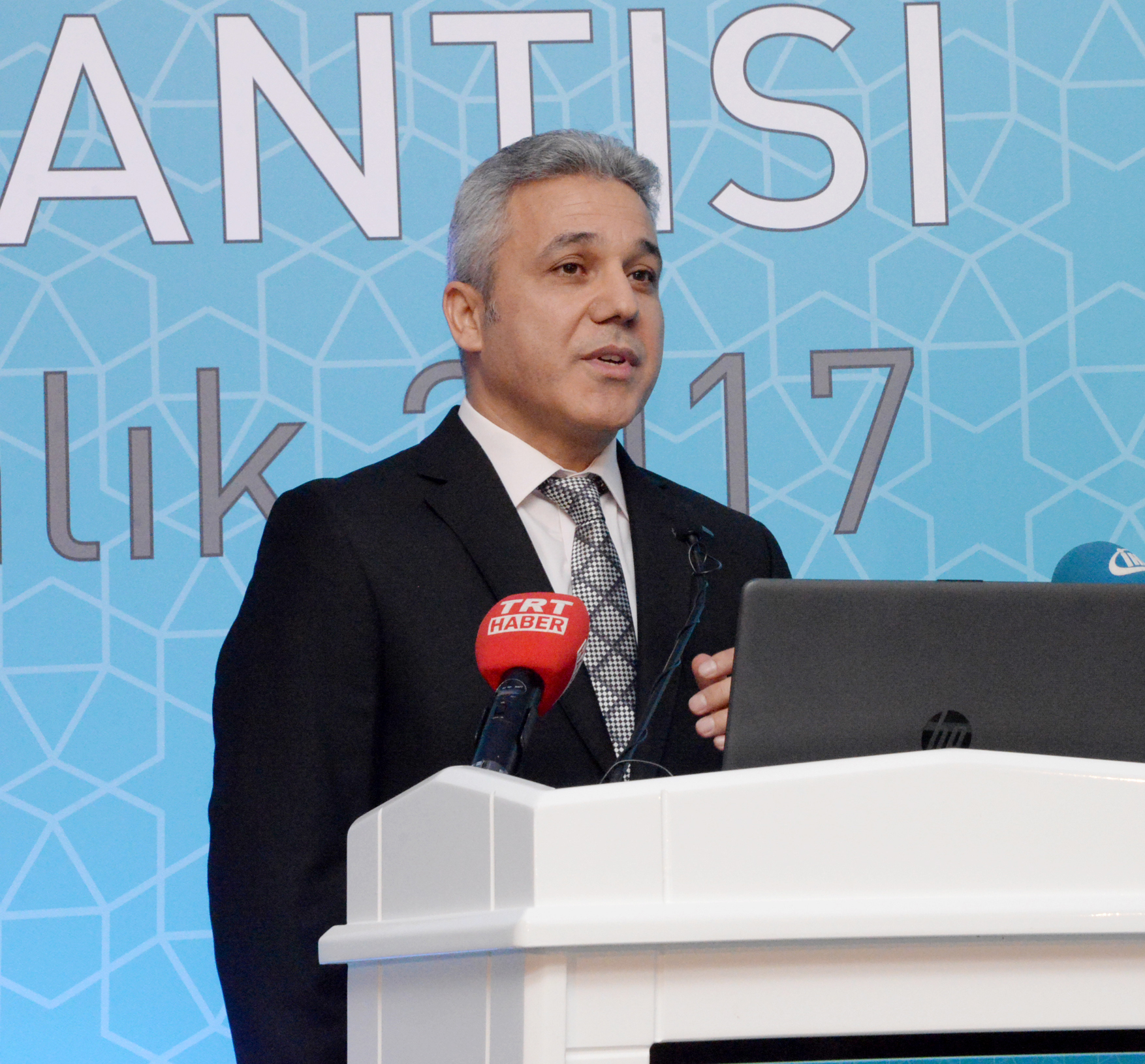 Portrait of Prof. Huseyin Arslan